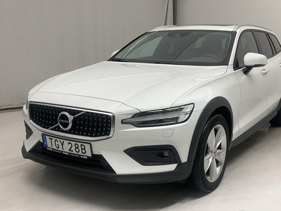 Volvo V60 B4 Cross Country AWD Mildhybrid, Diesel (197hk)