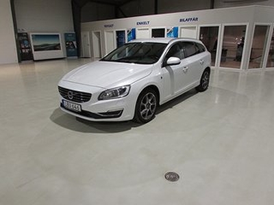 Volvo V60 D4 AWD Geartronic Momentum, Ocean Race Euro 6