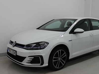 Volkswagen GolfGTE 1.4 TSI Plug in Cockpit Värmare Eu6 2020, Halvkombi