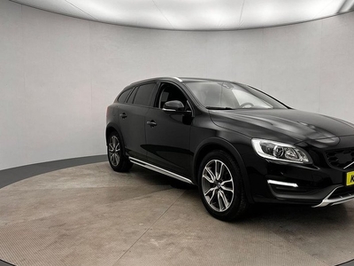 Volvo V60Cross Country Momentum D4 AWD Polestar RÄNTA 5. Värmare VOC PDC 220h 2016, Kombi