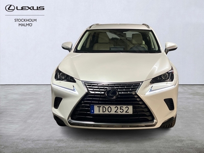 Lexus NX 300h AWD