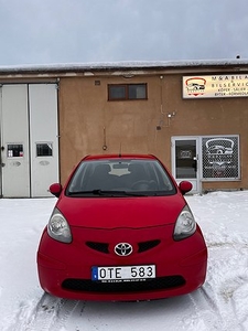 Toyota Aygo 5-dörrar 1.0 VVT-i Euro 4 Nybesiktad