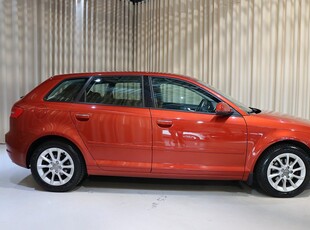 Audi A3 Sportback 1.6 TDI 105HK Comfort V-Hjul