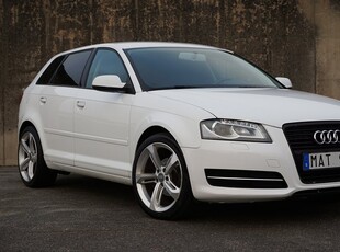 Audi A3 Sportback 1.6 TDI 105hk|Drag|Bi-Xenon|