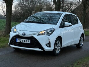 Toyota Yaris Hybrid e-CVT Active Euro 6, Svensksåld, Automat