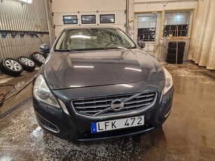 Volvo S60 T4 Powershift Momentum 17000 Mil Euro 5