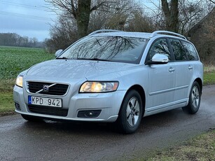 Volvo V50 1.6 D2 Momentum, Svensksåld, Bi-xenon, Classic