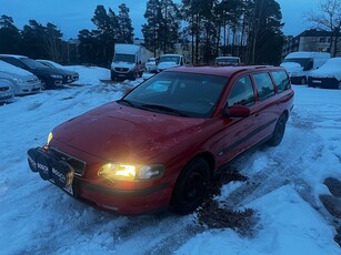 Volvo V70 2.4 Euro 4 Ny servad (1 ägare)