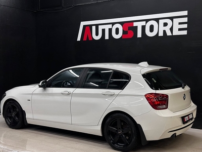 BMW 116 d 5-dörrars Sport line M-värm Dragkrok 0,4L/ Mil Eu5