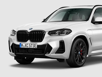 BMW X3 xDrive30e