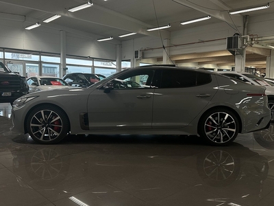 Kia Stinger GT 3.3 V6 AWD 370hk | 360° | Ferrita | H/K |