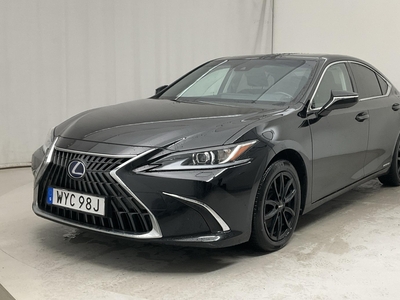 Lexus ES 300h (218hk)