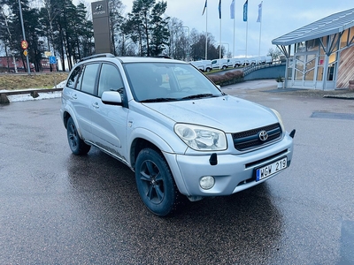 Toyota RAV4 5-dörrar 2.0 VVT-i 4x4/Drag