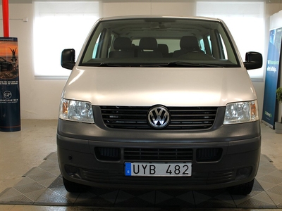 Volkswagen Caravelle 1.9 TDI/ 9-sits/ Drag / 1-Ägare / 102hk