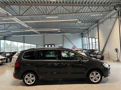 Volkswagen Sharan 2.0 TDI 7-Sits Skinn B-Kamera Drag Nyservad