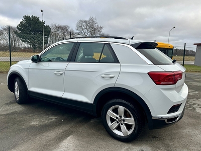 Volkswagen T-Roc 1.0 TSI I Carplay I Adaptiv Farth I 110hk