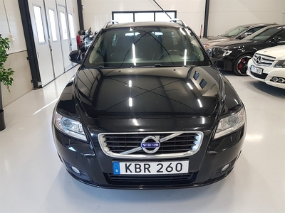 Volvo V50 2.0 145Hk Momentum En Ägare