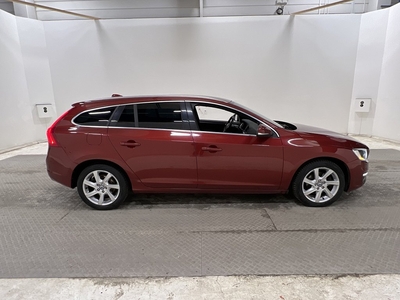 Volvo V60 D4 Summum VOC Drag PDC Skinn P-värme 163hk