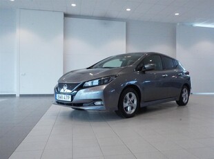 Nissan Leaf 5dr N-Connecta 39 kWh 150hk Ink V-Hjul Och Fri Service