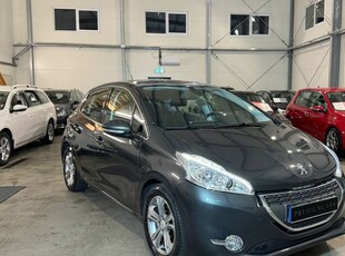 Peugeot 2085-dörrar 1.2 VTi Euro 5 NYSERV PANOTAK NYBES 2013, Halvkombi