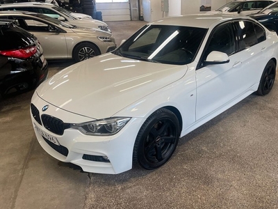 BMW 330i Sedan Steptronic M Sport Euro 6 2016, Sedan