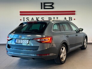 Skoda Superb Kombi 2.0 TDI Style I El-stol I Dragkrok I