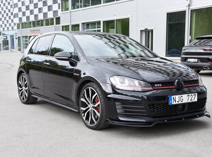 Volkswagen Golf GTI Performance Dynaudio 19