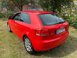 Audi A3 2.0 FSI Comfort, S Line 6-växlad