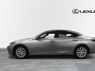 Lexus ES 300h COMFORT NAVIGATION V-HJUL