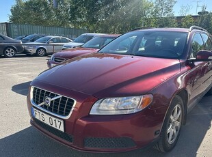 Volvo V702.0 Flexifuel Kinetic Euro 4 2008, Kombi