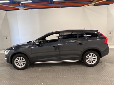 Volvo V60 Cross Country D4 190hk AWD VOC D-värm 1 brukare