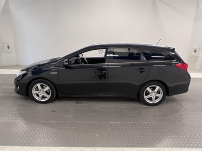 Toyota Auris Hybrid 136hk M-värme Pano B-kamera Halvskinn