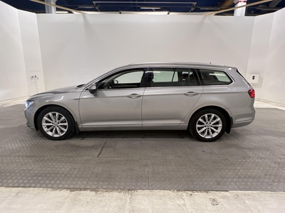 Volkswagen Passat Sportscombi 2.0 TDI SCR BlueMotion 4Motion DSG Sekventiell, 190hk, 2015