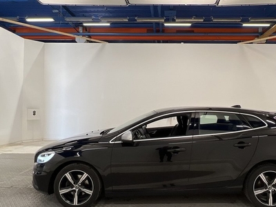 Volvo V40D3 R-Design VOC D-värm Keyless Alcantara Skinn 2019, Kombi