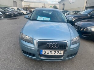 Audi A3 Sportback 1.6 Attraction Comfort Nyservad