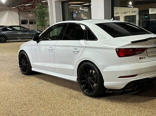 Audi RS3 Sedan 2.5 TFSI quattro Steg 2