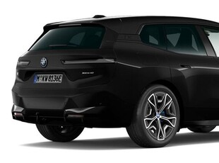 BMW iX xDrive 40 Sportpkt Innovation Comfort Drag H/K 22