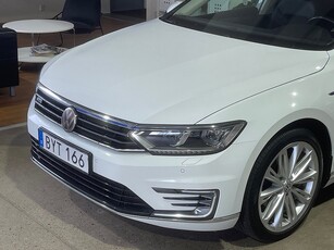 Volkswagen Passat SC GTE 218 hk (Carplay, Drag, V-däck, VAT)