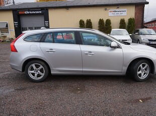 Volvo V60 D2 Momentum Drag/Skinn/GPS