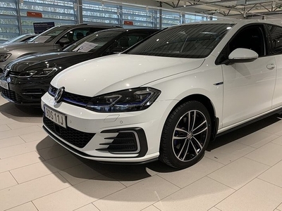 Volkswagen GolfGTE TSI Active info display 2020, Halvkombi