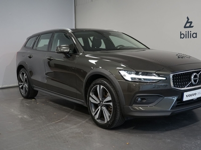 Volvo V60 Cross Country B5 AWD