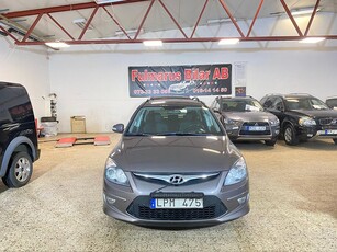 Hyundai i30 cw 1.6 CRDi Business Ny Servad & Ny Besiktigad