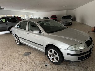 Skoda Octavia 1.6mpi ny besiktad