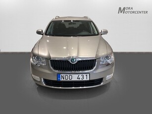 Skoda Superb Kombi 2.0 TDI Elegance. Dragkrok | kamrem bytt