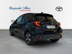 Toyota Yaris 1.5 HSD 115 5-d Active Plus / Nya modellen