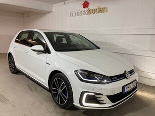 Volkswagen Golf GTE Plug-in P-Värm Farth Facelift | 204hk