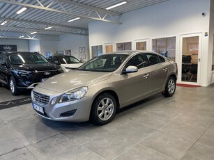 Volvo S60 D3 Summum Taklucka Läder kamremsbytt