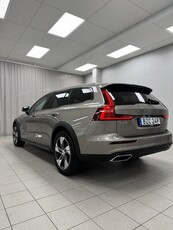 Volvo V60 Cross Country B4 AWD D Adv NaviP Edt