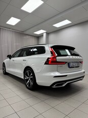 Volvo V60 Recharge T6 R-Design | Navigation | Dynamiska LED