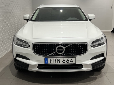 Volvo V90 Cross Country